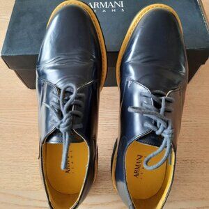 Armani Leather Navy Derby as new 42